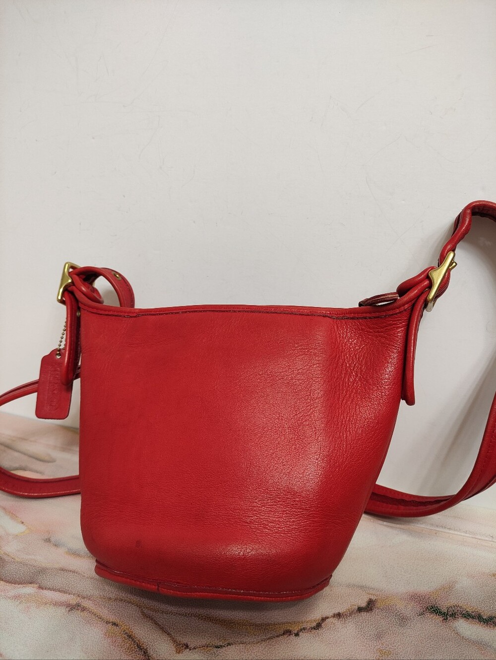 Vintage Coach 9019 Maggie Duffle Bag Red - Picture 2 of 12